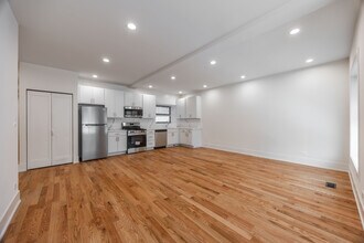 652 W Gordon Ter, Unit A in Chicago, IL - Building Photo - Building Photo