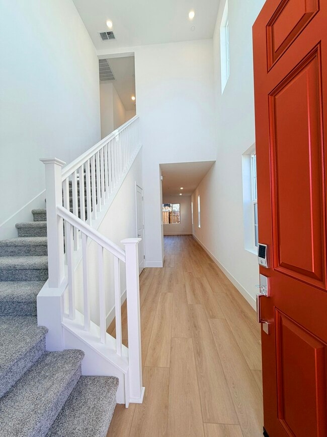 397 N Paso Robles Dr in Mountain House, CA - Building Photo - Building Photo