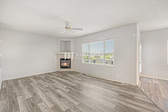 6738 S 188th Ave in Omaha, NE - Building Photo - Building Photo