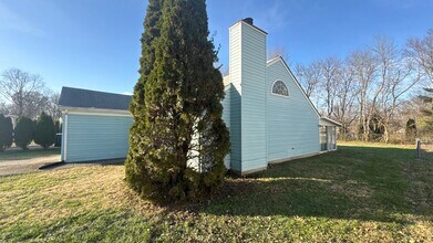 3905 Handley Ave in Louisville, KY - Foto de edificio - Building Photo