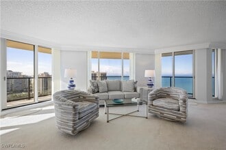 4901 Gulf Shore Blvd N in Naples, FL - Building Photo - Building Photo