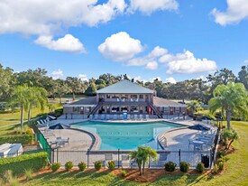 Carlton Arms of North Lakeland in Lakeland, FL - Building Photo