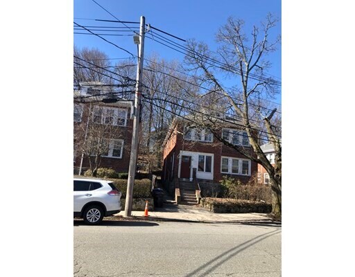 58 Colborne Rd, Unit 2 in Boston, MA - Foto de edificio