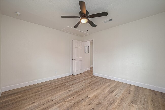 property at 4726 Pease St