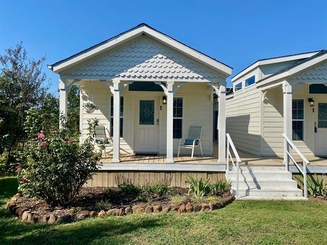 property at 1425 Lone Star Rd