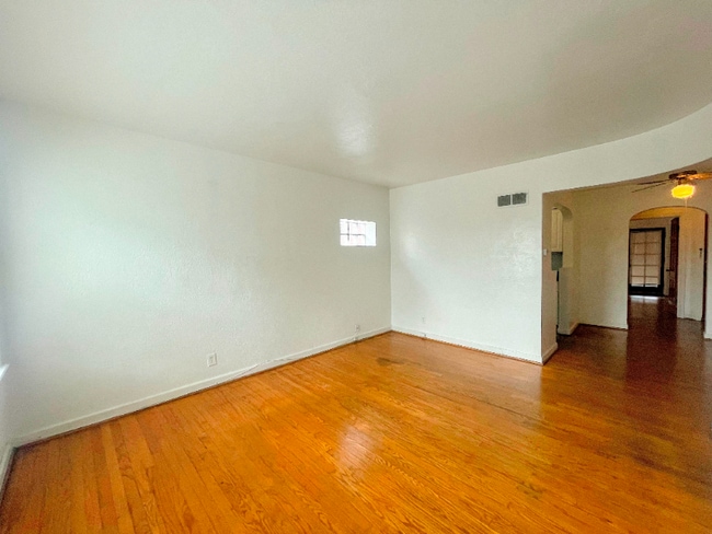 6231-6233 Eichelberger St in St. Louis, MO - Building Photo - Building Photo