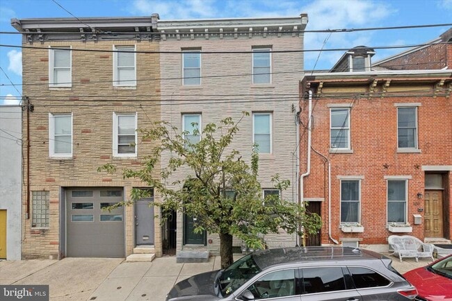 property at 1014 N 4th St
