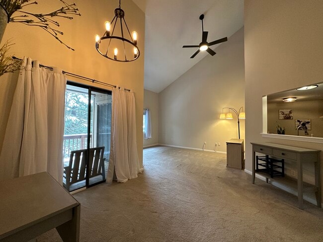 306 Trailside Way, Unit 306 in Ashland, MA - Building Photo - Building Photo