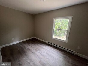 6951 Weymouth Rd in Hamilton, NJ - Building Photo - Building Photo