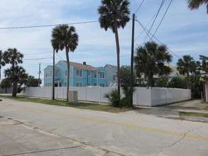 323 S Grandview Ave in Daytona Beach, FL - Building Photo - Building Photo