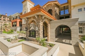64 Strada Principale in Henderson, NV - Building Photo - Building Photo