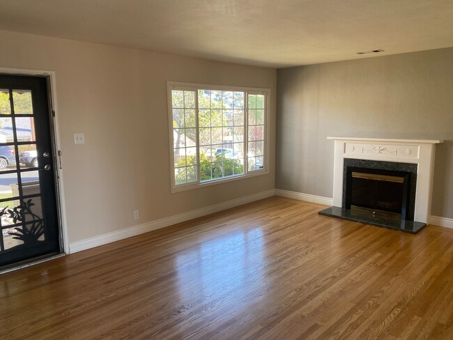 16105 Carolyn St in San Leandro, CA - Building Photo - Building Photo