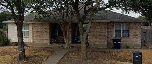 property at 1714 S Dexter Dr