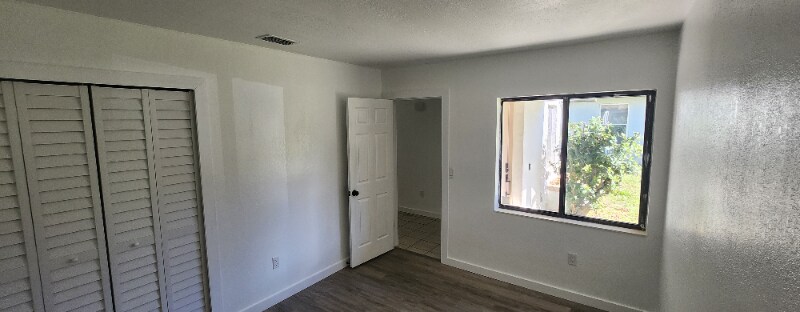 33 Pony Express Dr in Palm Coast, FL - Building Photo