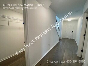 4309 Chelsea Mnr Cir in Aurora, IL - Building Photo - Building Photo