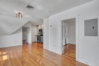 119 Dwight St in New Haven, CT - Building Photo - Building Photo