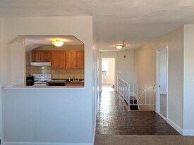 714 Broadway, Unit 4 in Somerville, MA - Building Photo