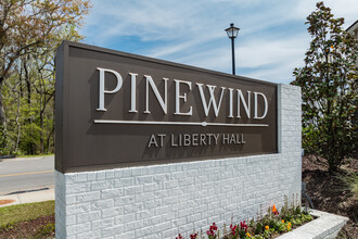 Pinewind at Liberty Hall in Goose Creek, SC - Foto de edificio - Building Photo