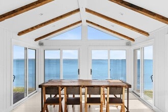 22 Driftwood Ln in East Hampton, NY - Building Photo - Building Photo