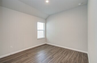 16823 Bristle Cone Wy in Conroe, TX - Building Photo - Building Photo