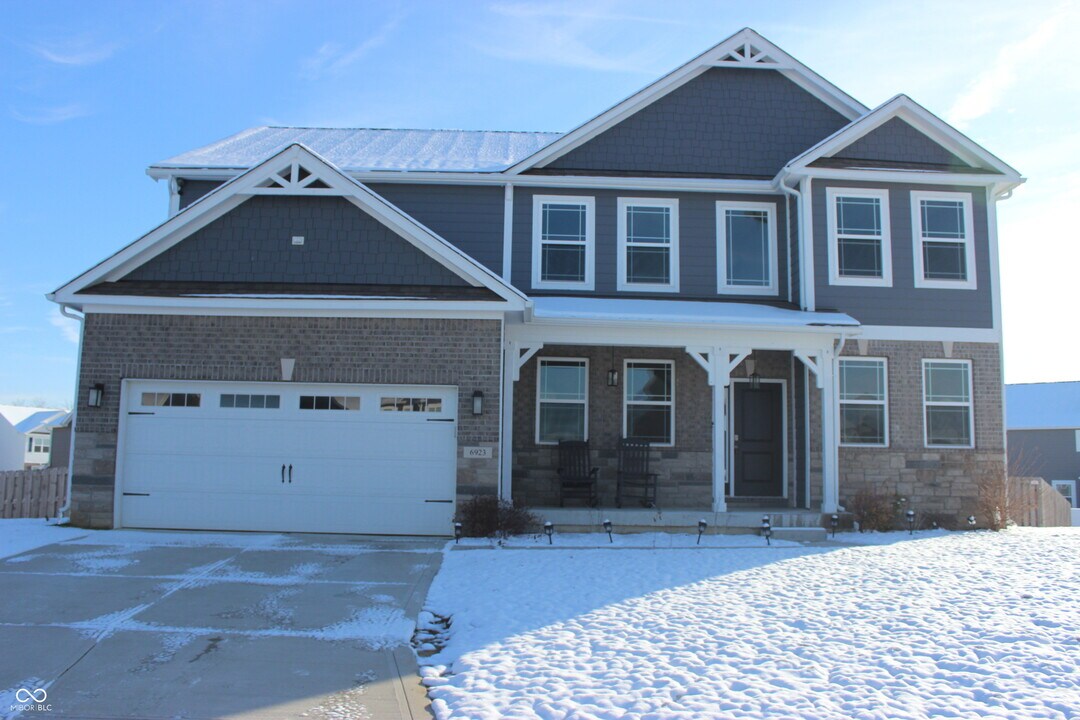 6923 Bryant Pl in Plainfield, IN - Building Photo