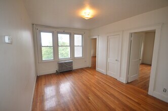 1626 Commonwealth Ave, Unit 12 in Boston, MA - Building Photo - Building Photo