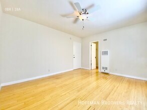 2555 S Sepulveda Blvd in Los Angeles, CA - Building Photo - Building Photo