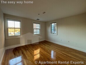 1110 Massachusetts Ave in Cambridge, MA - Building Photo - Building Photo