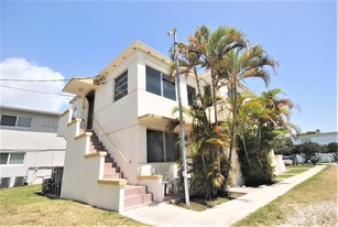 1910-1920 Biarritz Dr in Miami Beach, FL - Building Photo
