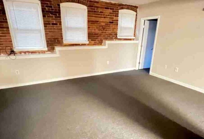 43 Austin St-Unit -1 in Worcester, MA - Building Photo - Building Photo