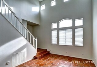 2213 Warm Walnut Dr in Las Vegas, NV - Building Photo - Building Photo