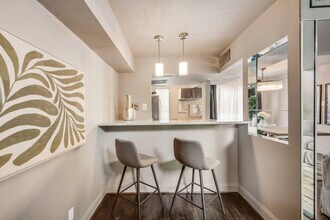 6011 Gaston Ave in Dallas, TX - Building Photo - Building Photo