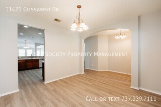 11421 Gossamer Dr in Austin, TX - Building Photo - Building Photo