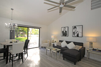 40128 Baltusrol Cir in Palm Desert, CA - Building Photo - Building Photo