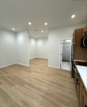 3879 Ecochee Ave in San Diego, CA - Foto de edificio - Building Photo