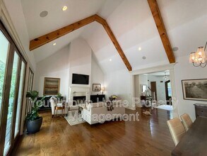 6321 Hunting Creek Rd NE in Atlanta, GA - Building Photo - Building Photo