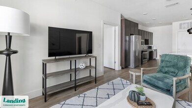 5200 White Settlement Rd in Fort Worth, TX - Foto de edificio - Building Photo