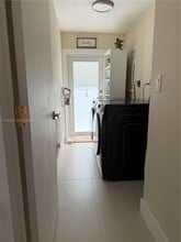 10030 W Guava St in Miami, FL - Building Photo - Building Photo