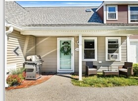47 Old Colony Ln in Marshfield, MA - Building Photo