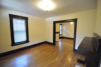 2074-2078-2078 Summit St in Columbus, OH - Building Photo - Building Photo
