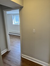 63 Selkirk Rd in Boston, MA - Foto de edificio - Building Photo