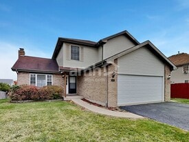 25773 S Hoover Ct in Monee, IL - Building Photo