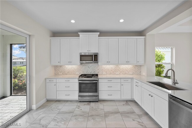 4644 Centaurus Cir in Naples, FL - Building Photo - Building Photo