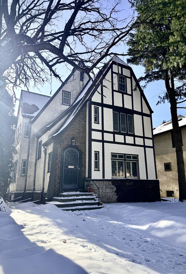 130 Orlin Ave SE, Unit Floor 2