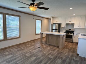 2101 SW 38th St in Lawton, OK - Building Photo - Building Photo