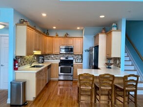 15 Sumner Ave, Unit 12 in Seaside Heights, NJ - Building Photo - Building Photo