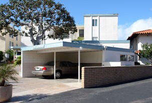 267 Avenida Lobeiro Apartments