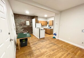 733 Parker St, Unit 1 in Boston, MA - Building Photo