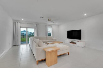 6371 Windwood Wy in Port St. Lucie, FL - Building Photo - Building Photo