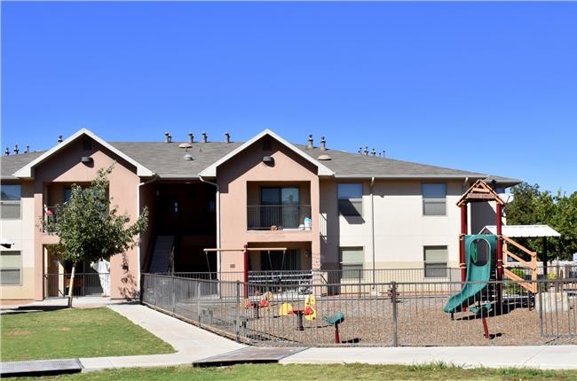 Falcon Ridge Apartments in Hatch, NM - Building Photo